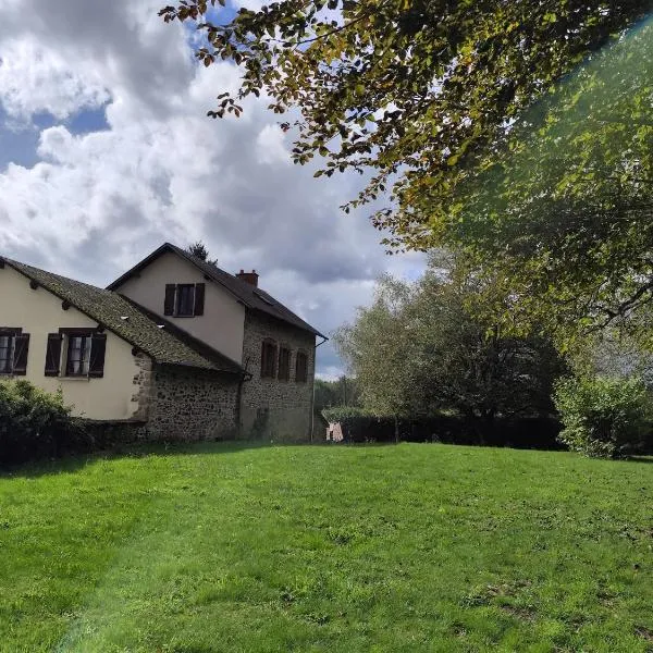 La Maison des Etangs Gite, hotel em Ladignac-le-Long