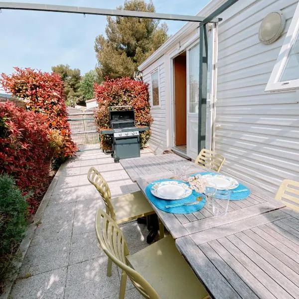 Mobile-home au bord de la plage, hotel v destinaci Martigues