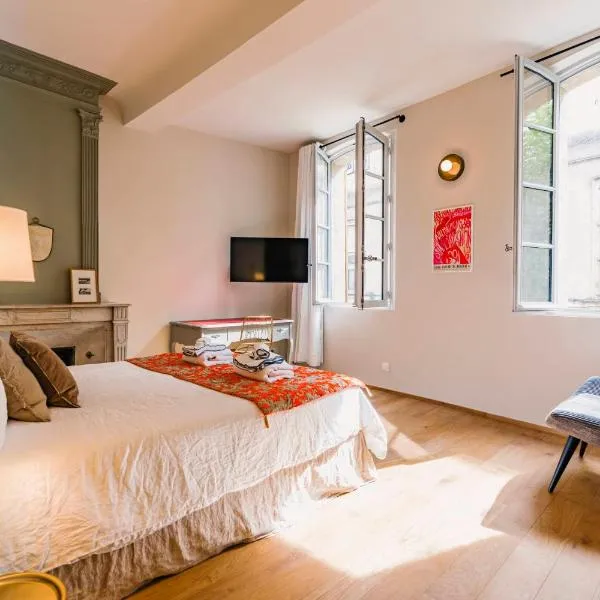 Le Petit Avignon - chambres & appartement à deux pas du Pont d'Avignon et du Palais des Papes: Avignon şehrinde bir otel