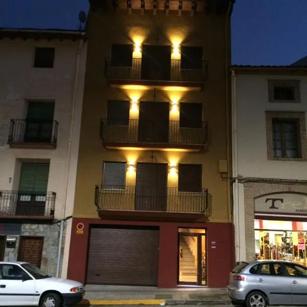 Apartamentos Turisticos Graus, hotel di Graus