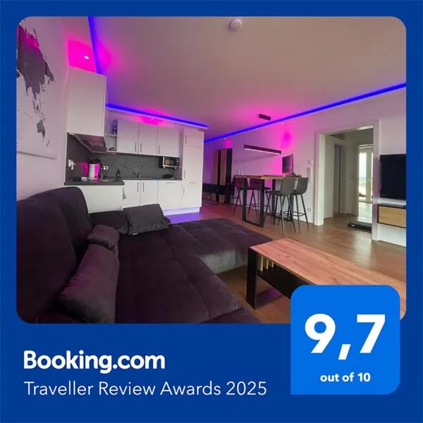 100 qm Penthouse, Self-Check-In, 2 Parkplätze, hotel ve uŠtýrském Hradci