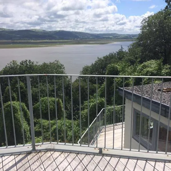 The Old Stables Aberdyfi apartment 3, hotel v destinaci Aberdyfi