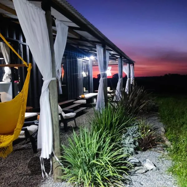 Entre Palmeras y Lavandas Casas de diseño, tu refugio de campo Fogón Pileta a leña Colonia, hotel in Riachuelo