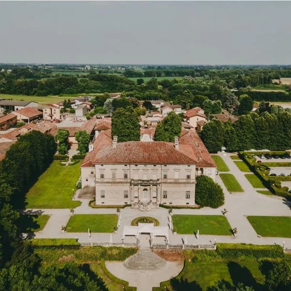 Relais Villa Zaccaria, hotel v destinaci Bordolano