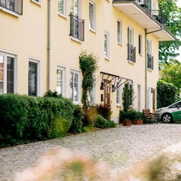 FerienResidenz MüritzPark, hotel v destinaci Röbel