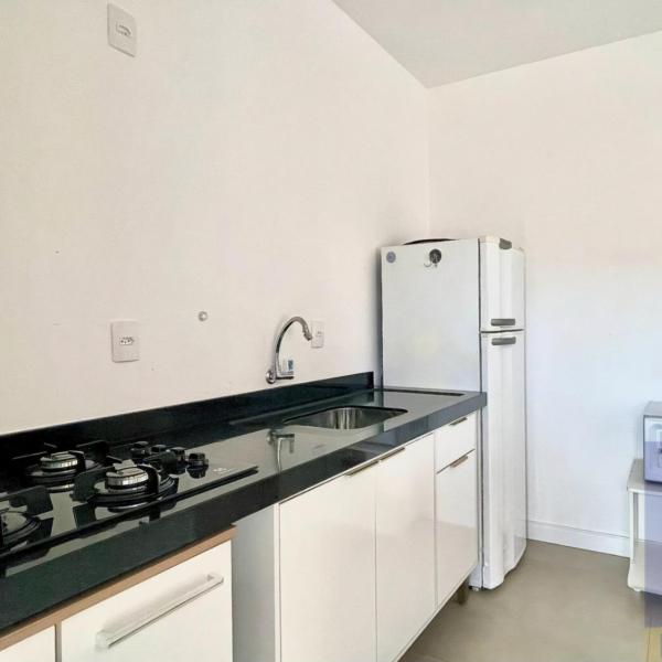 Apartamento Amplo 200m da praia ótima localização - Foto 4