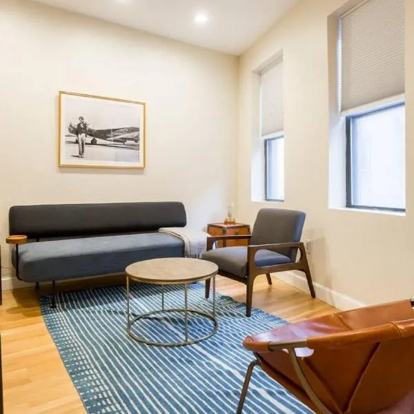Perfect North End Apt 2BR 2BA Laundry, hotel i Boston