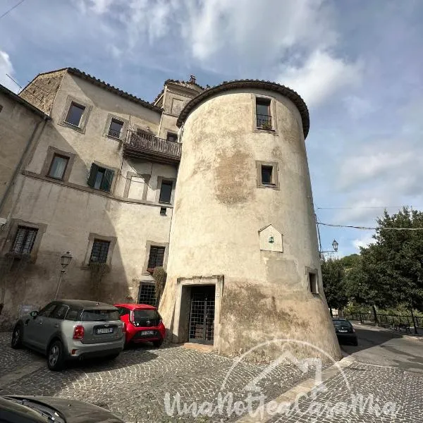 La Torre "UnaNotteaCasaMia" – hotel w mieście Sacrofano