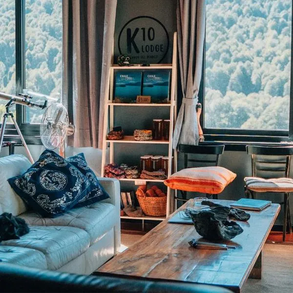 K10 Lodge, hotel v mestu Curacautín