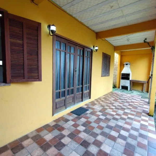 Casa amarela da Prainha de Mambucaba - 6 pessoas