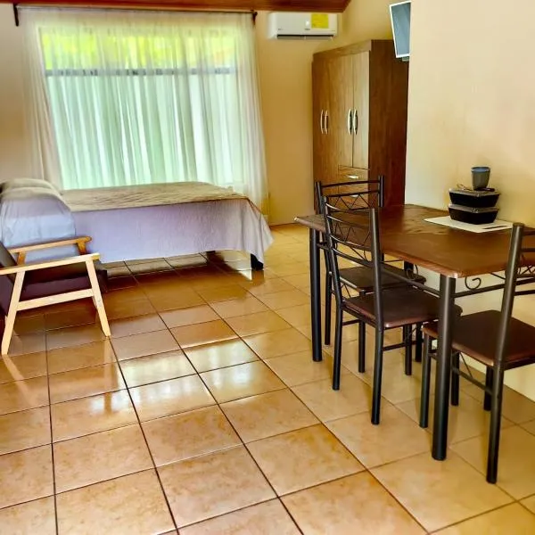 Habitaciones el corral, hotel v destinaci Aguacate