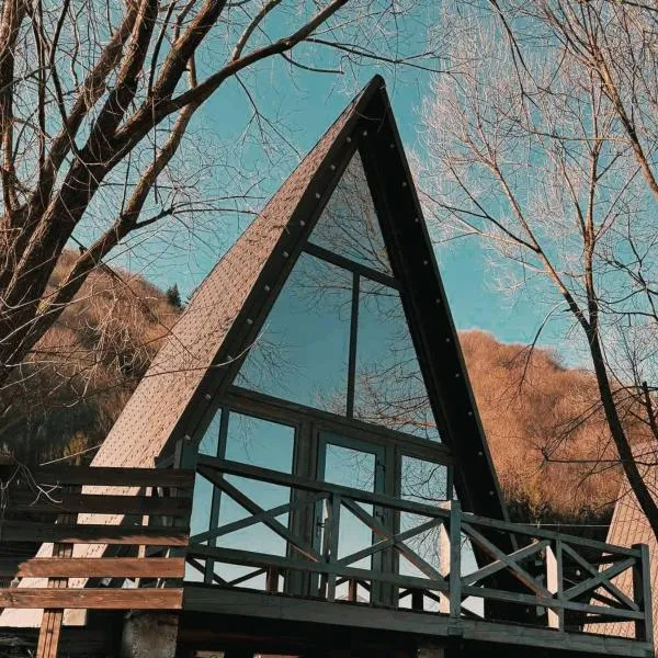 Shalet, ξενοδοχείο σε Kolochava