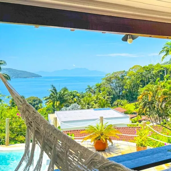 Casa de alto padrão em condomínio fechado