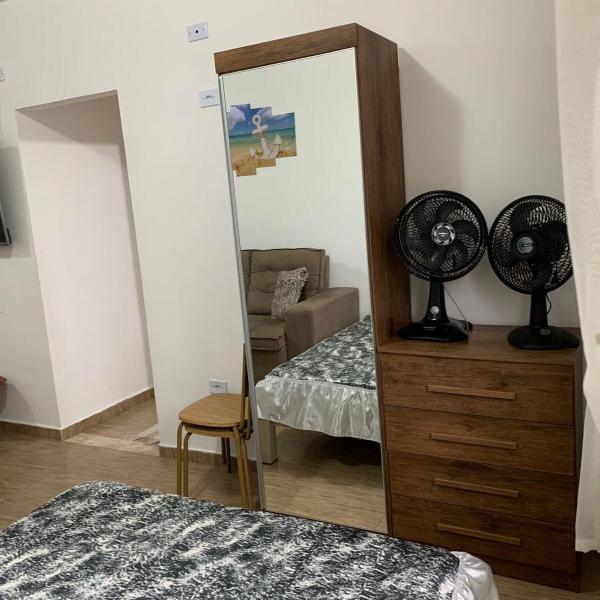 Confortável kitnet 50m da praia! - Foto 2