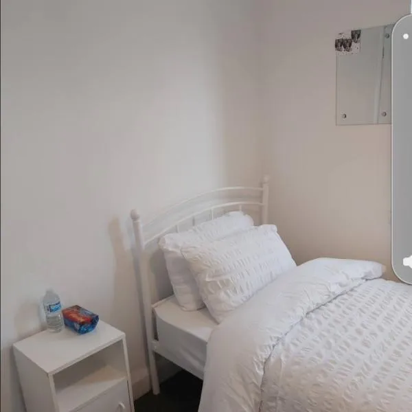 Happy Rooms, hotel v destinaci Walsall