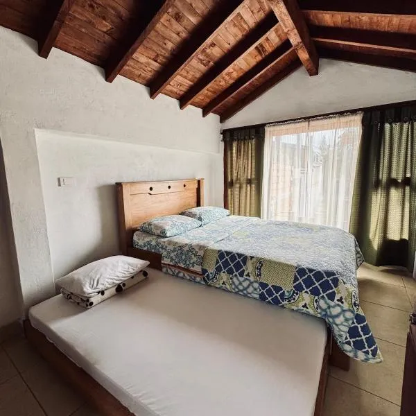 Next to the airport - cute home, hotel v destinaci Rionegro
