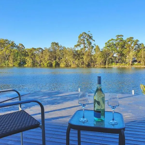 The Boat House, hotel a Dora Creek