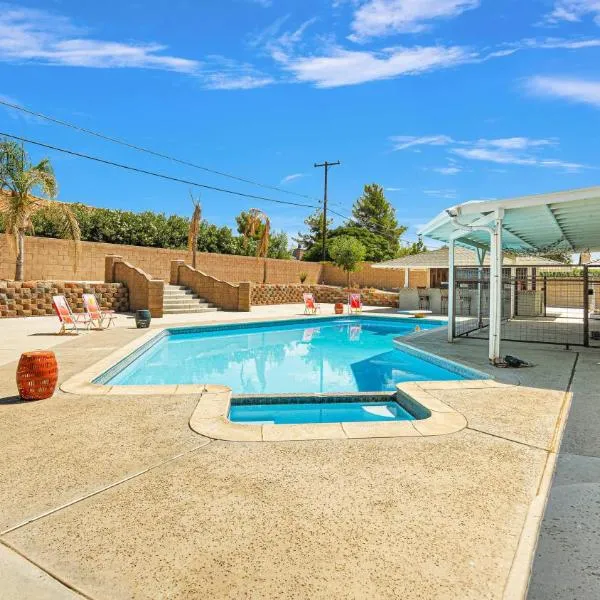 Charming Apple Valley Retreat, hotel v destinaci Apple Valley