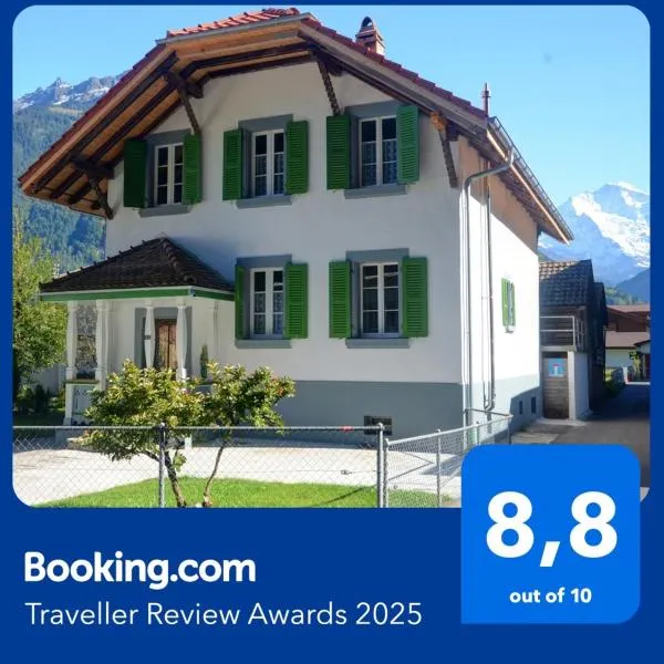 Jungfrau Family Holiday Home, hotel v destinaci Matten