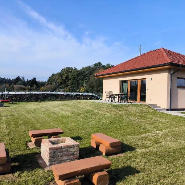 Chata U Bezedné, hotel in Velký Osek