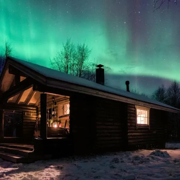 Arctic Lakeside Holiday Cottage near Ivalo - Minna-Carita's, hotel in Ivalo