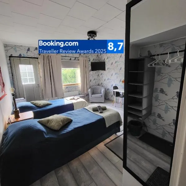Viihtyisä Leposoppi hyvällä sijainnilla järven läheisyydessä, hotel em Nokia