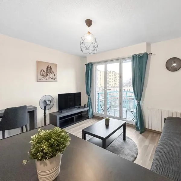 Studio Lumineux Vue Montagne, khách sạn ở Grenoble