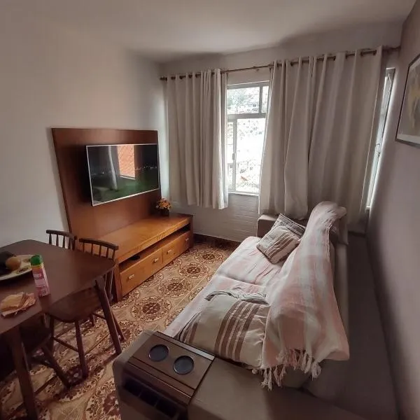 Apartamento a 150 metros da Praia dos Anjos