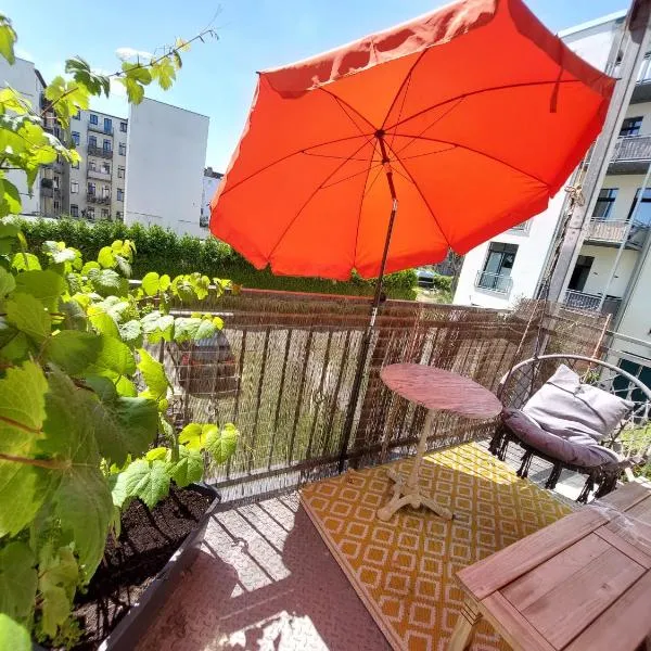 Annastraße - gemütlich mit schaukeln auf dem Balkon, hotel in Magdeburg