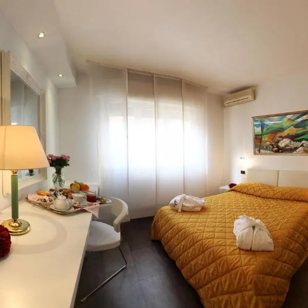 Hotel Cristallo, hotel v Udine