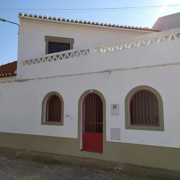 Casa da Alzira T2, hotel en Vila Nova de Milfontes