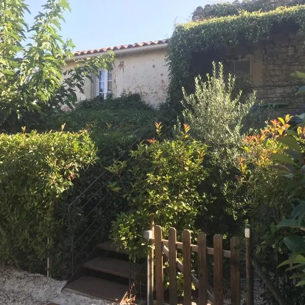 Lou mas li Pitchoun "L'olivade", hotel in Gordes