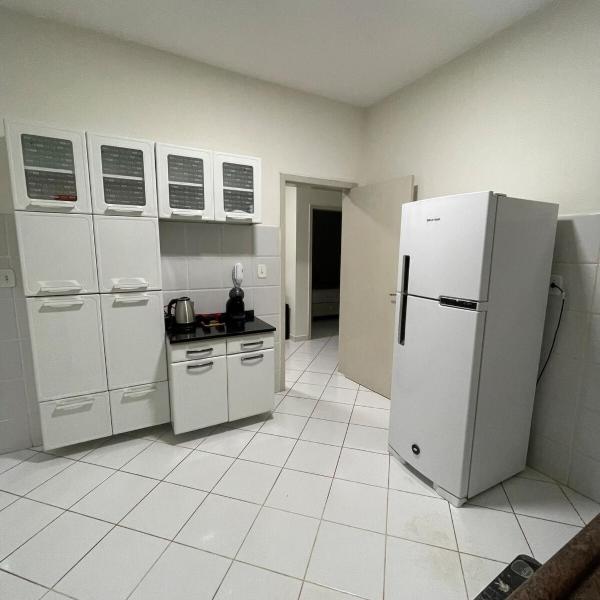 Apartamento amplo e bem localizado - Foto 3