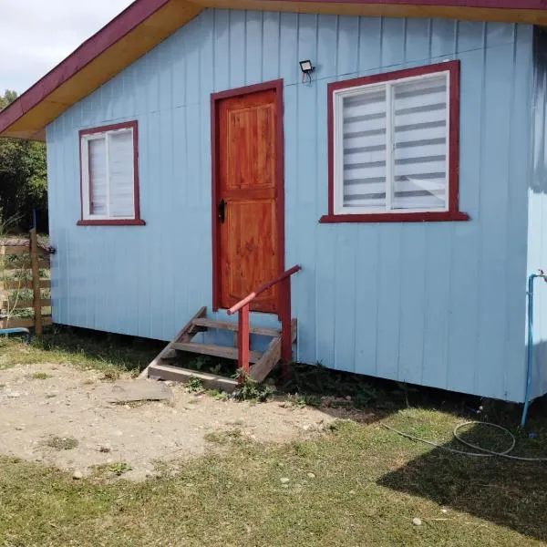 Cabaña con tinaja, hótel í Dalcahue