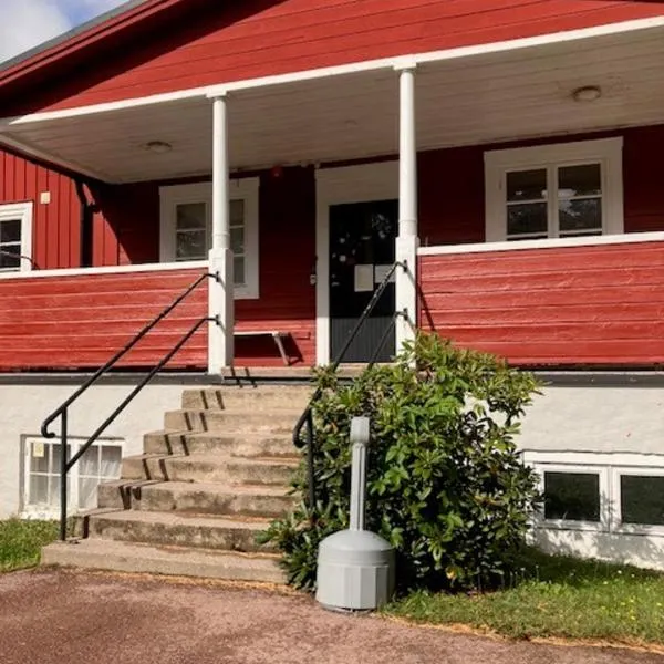 Bredsands camping och bad Vandrarhem, hotel v destinaci Enköping