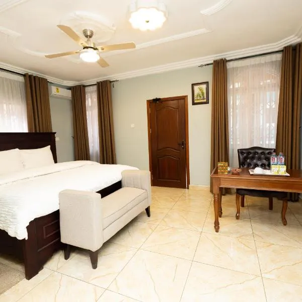 De Chateau Paradise, hotell i Accra