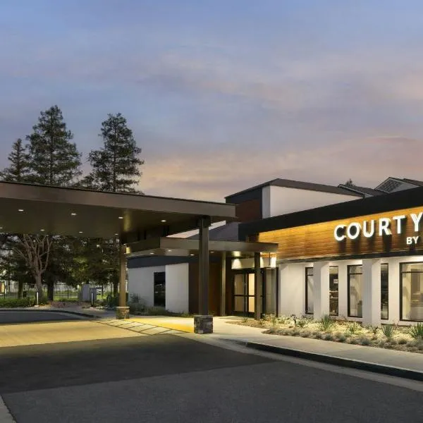 Courtyard by Marriott Bakersfield, hotel v destinaci Bakersfield