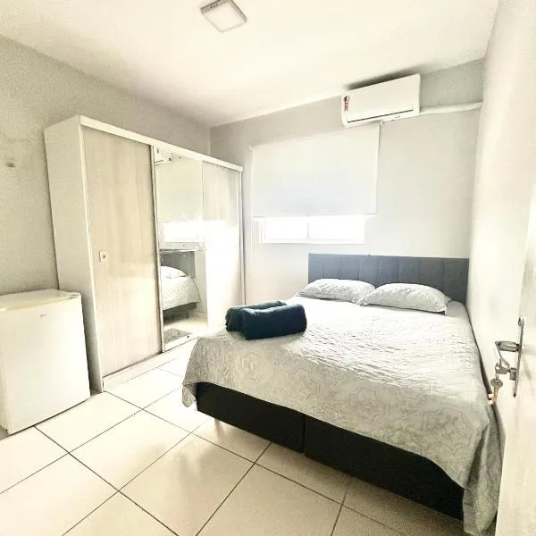 Quarto suite privado em Apartamento Compartilhado, hotel v destinaci Belém