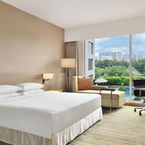 Courtyard by Marriott Bengaluru Outer Ring Road, hotel in Bengaluru