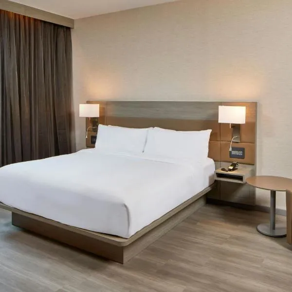 AC Hotel by Marriott Austin Hill Country、オースティンのホテル