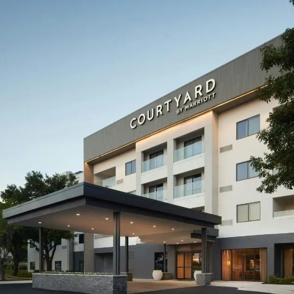 Courtyard Austin South, hotel v destinaci Austin