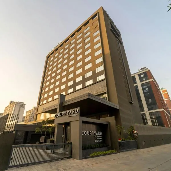 Courtyard by Marriott Vadodara, hotel Vadodarában
