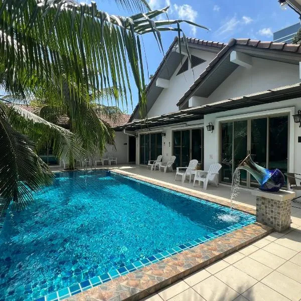 The Snug Airportel - Phuket Airport, hotel v destinaci Nai Yang pláž