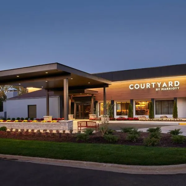 Courtyard Chicago Oakbrook Terrace, hotel v destinaci Oakbrook Terrace