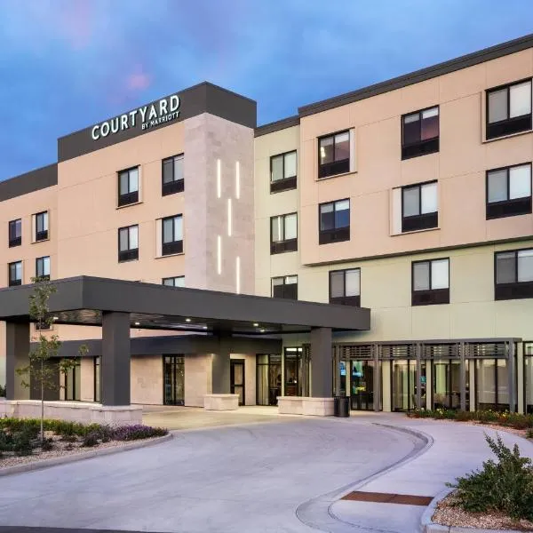 Courtyard by Marriott Loveland Fort Collins, hotel v destinaci Loveland