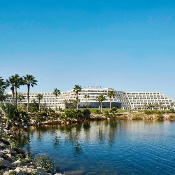 JW Marriott Hotel Cairo, hotel v Kairu