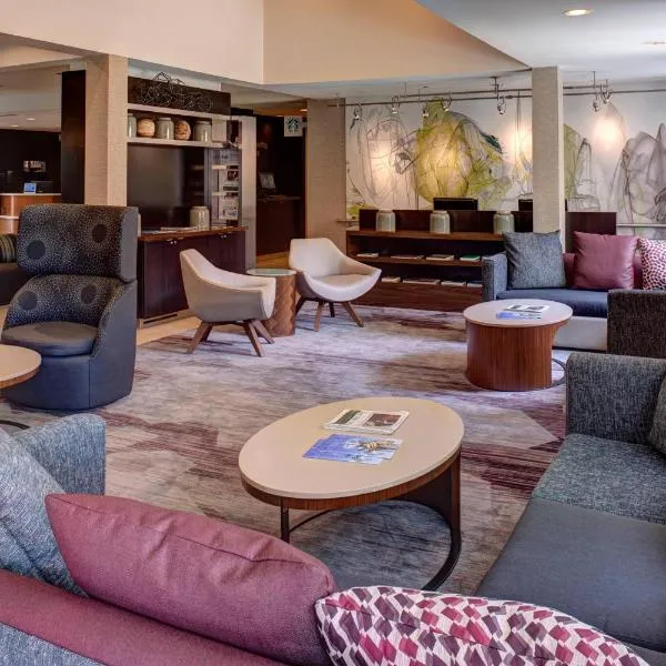 Courtyard Des Moines West/Clive, hotel v destinaci Clive