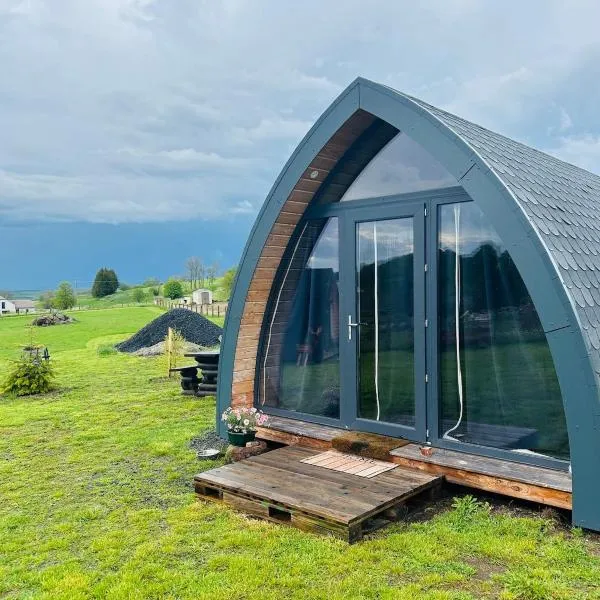 Chalet cosy en Aubrac – hotel w mieście Nasbinals
