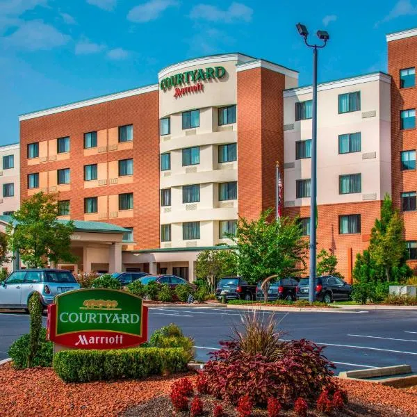 Courtyard Greensboro Airport, hotel v destinaci Greensboro