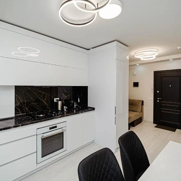 Cozy 2BR Apartment Near Park!, hotel in Chişinău